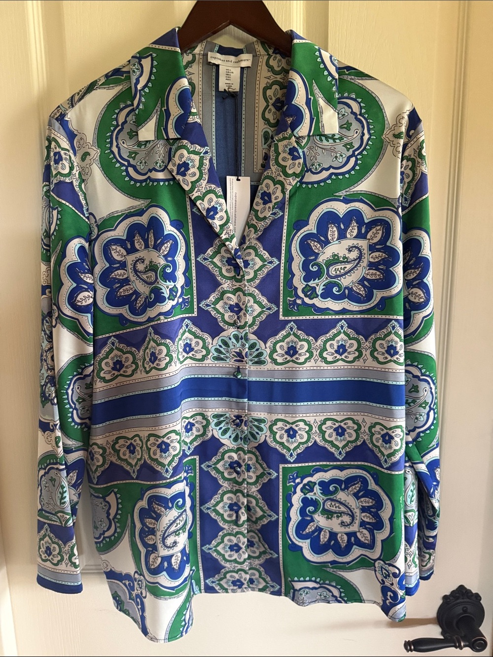 cupcakes & cashmere Blue, Green & White Paisley Button-Down Shirt